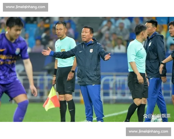 崔康熙质疑裁判判罚遭禁赛 1 场 + 罚 1 万