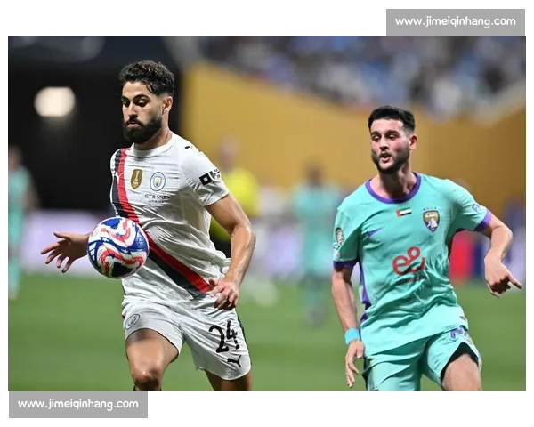 曼城世俱杯首战备战训练：新援谢尔基、赖因德斯合练亮相