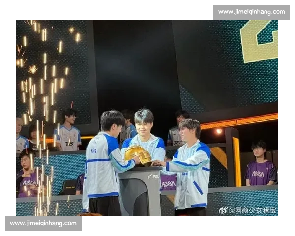 心疼！XX战队遭遇连败，积分榜排名告急，粉丝心急如焚！